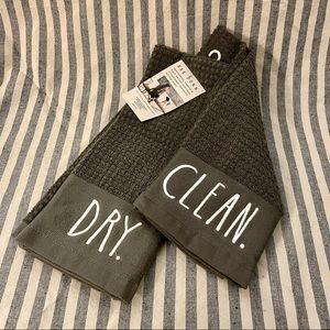 [SOLD]New!【Rae Dunn】Dry Clean 2 Kitchen towels☆